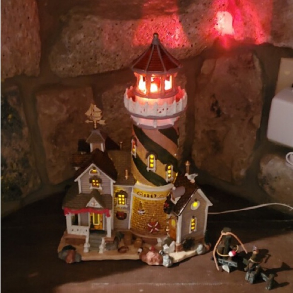 LEMAX Schooner Point Lighthouse